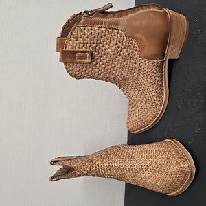 MIMMU VERONIQUE WOVEN WESTERN ANKLE BOOTS BFPM-01-181